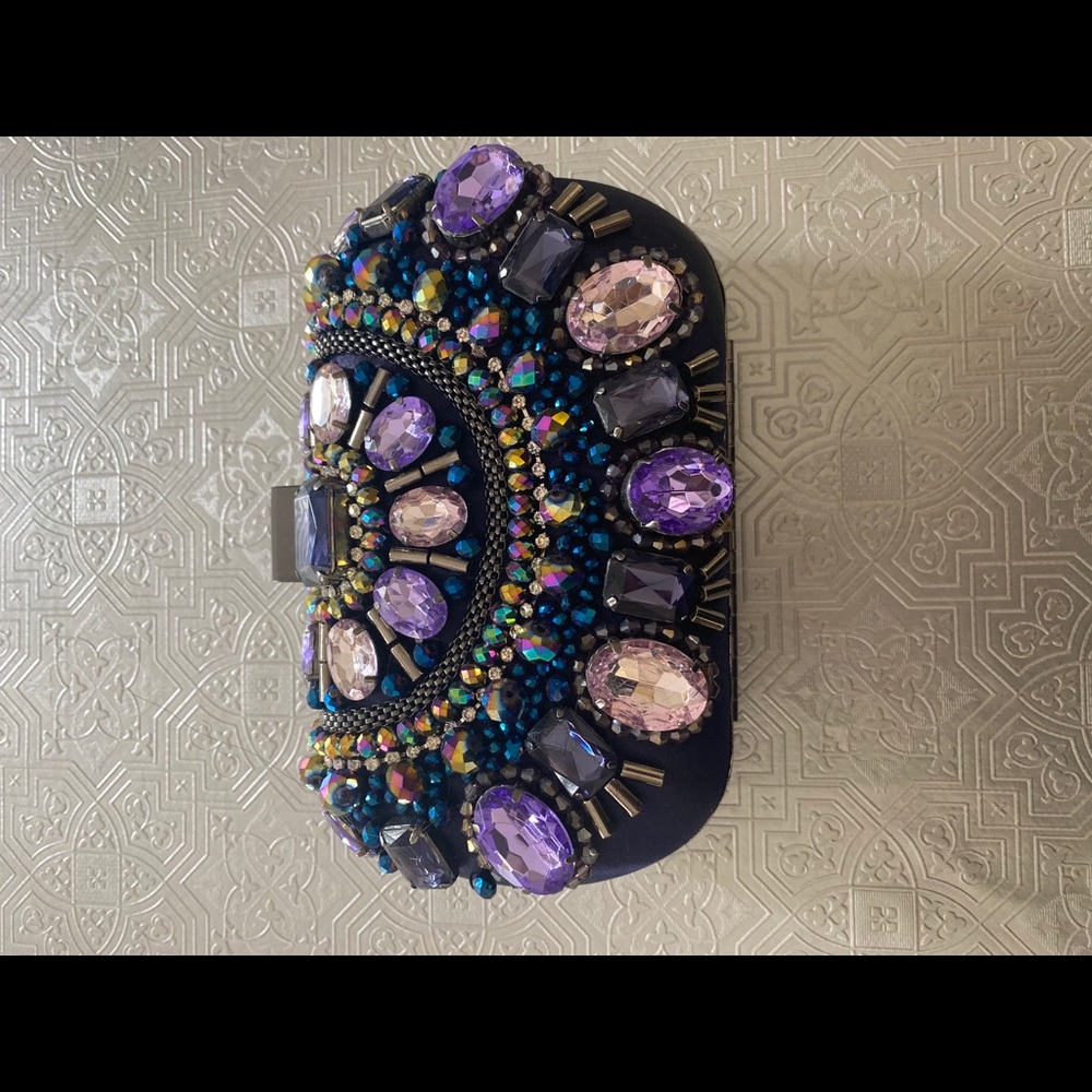 Jewel encrusted clutch. Navy blue